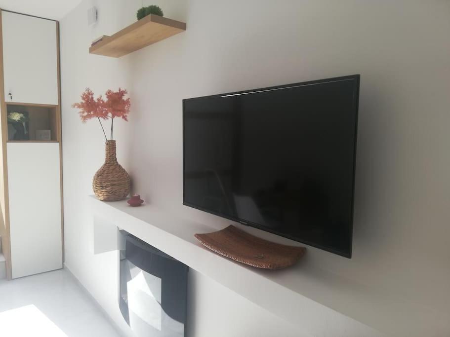 Brio Luxurious Urban Stay In Heraklio,Wifi,Αc Candia Esterno foto