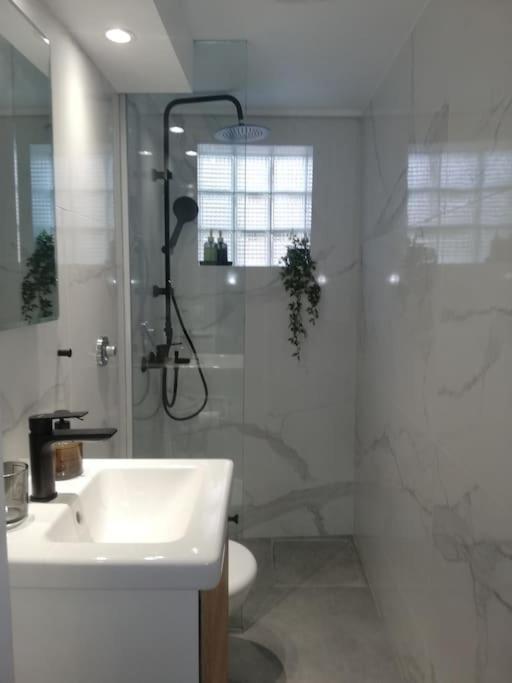 Brio Luxurious Urban Stay In Heraklio,Wifi,Αc Candia Esterno foto