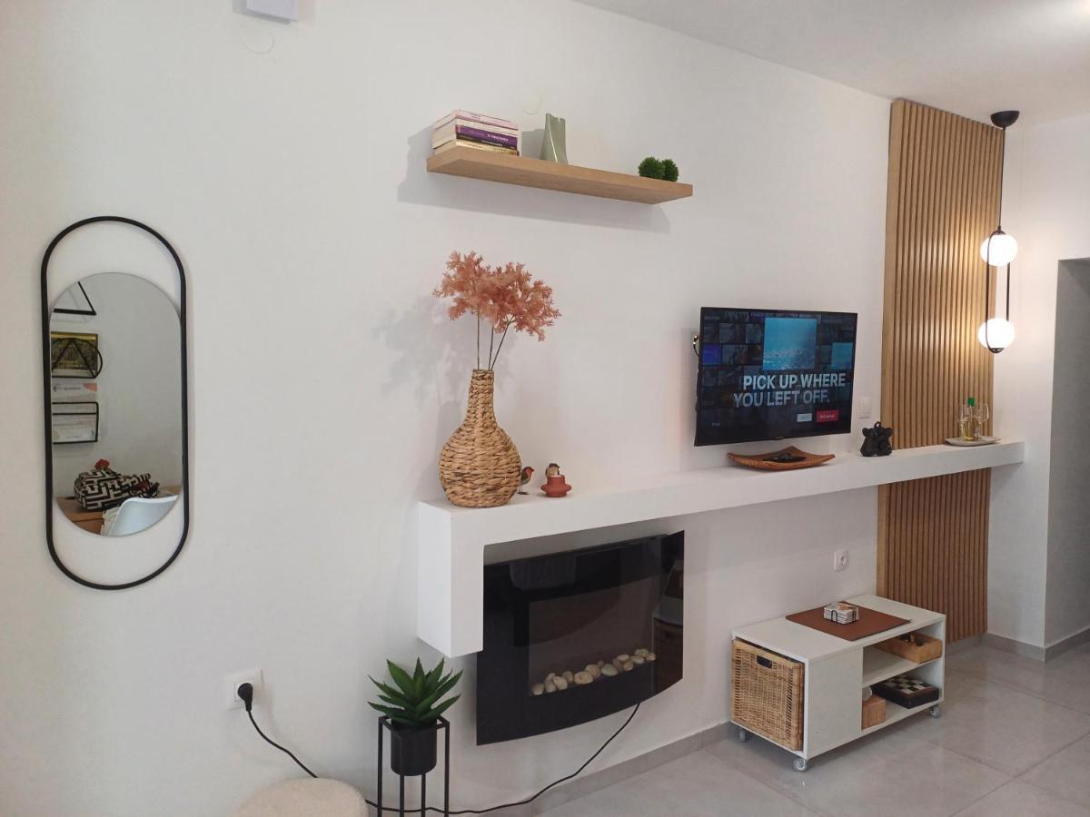 Brio Luxurious Urban Stay In Heraklio,Wifi,Αc Candia Esterno foto